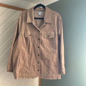 Tan Women's Jacket! Courtesy super cute button down jacket! Size 2x! Like new.